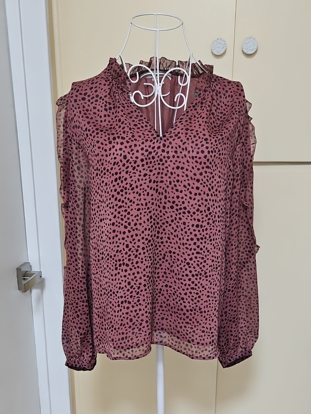 LOFT Med Ruffled V-Neck Long Sleeve Blouse in Dusty Rose Animal Print